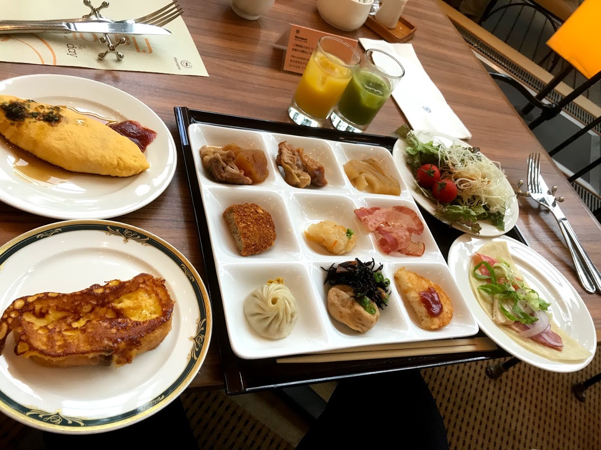 朝食＞神戸ベイシェラトン ホテル＆タワーズ 地元の新鮮食材を豊富に用 