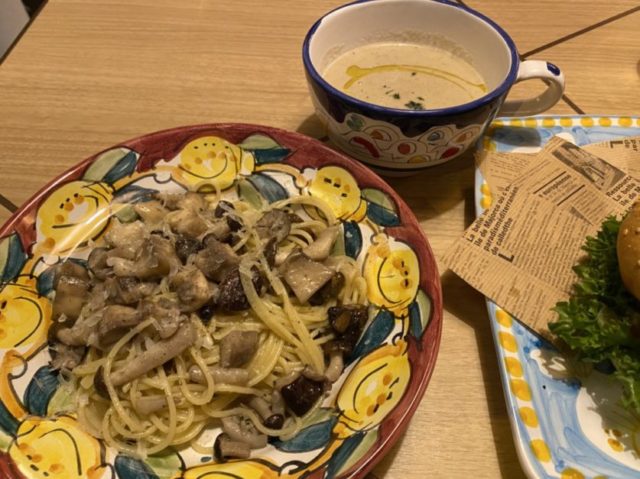 アロフト大阪堂島のキノコソースのつけ麺パスタ